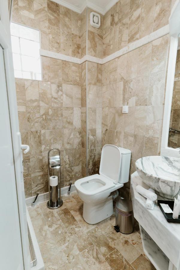 Blue And White Luxury Suites Nea Kallikrateia Экстерьер фото